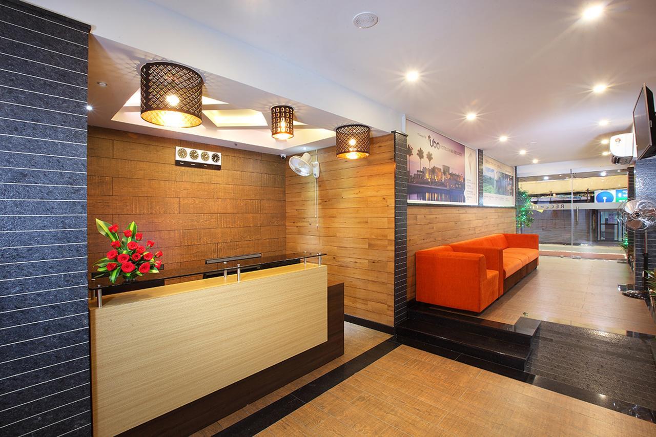 Pgs Inn Kochi Buitenkant foto